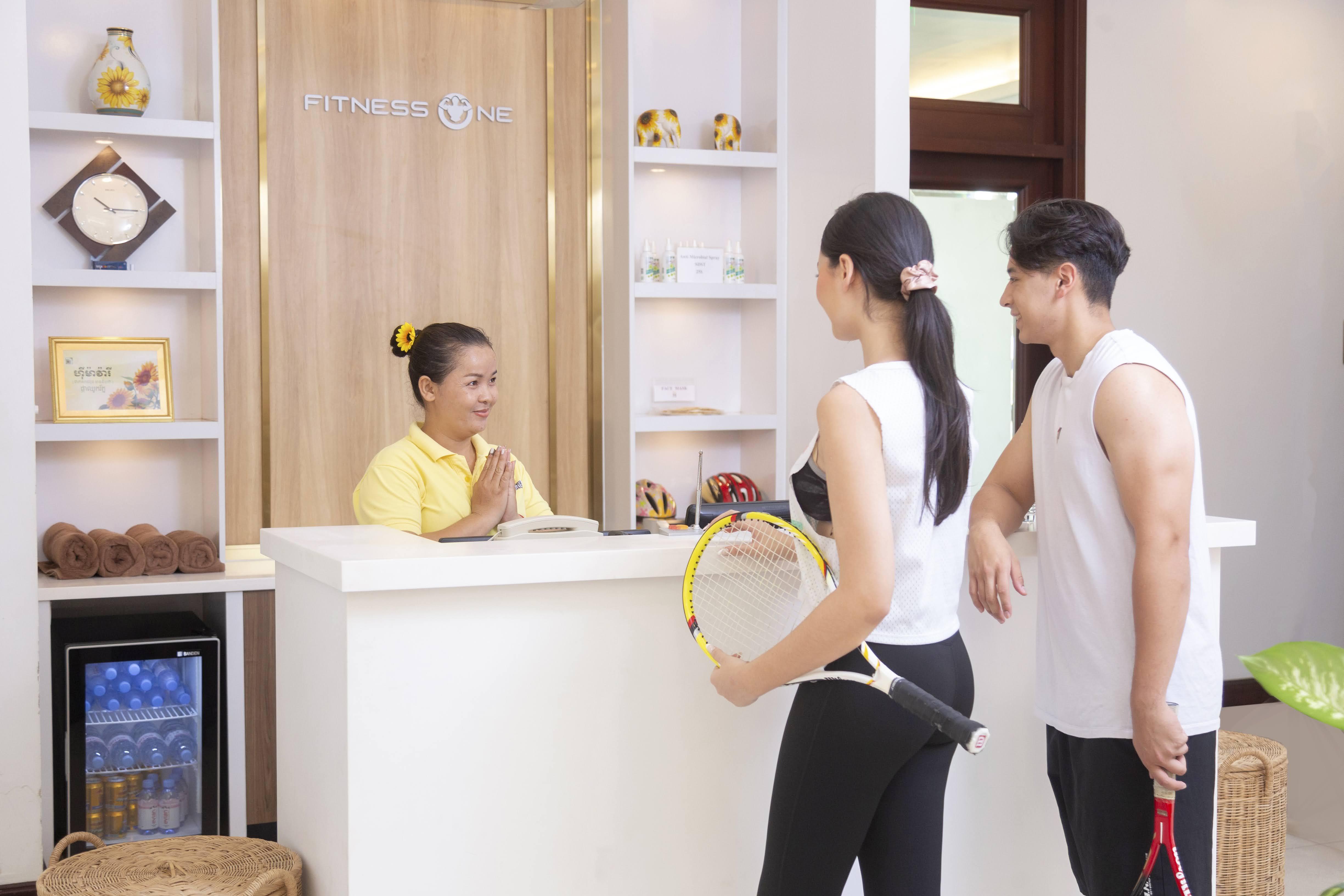 Himawari Hotel Apartments Phnom Penh Eksteriør billede