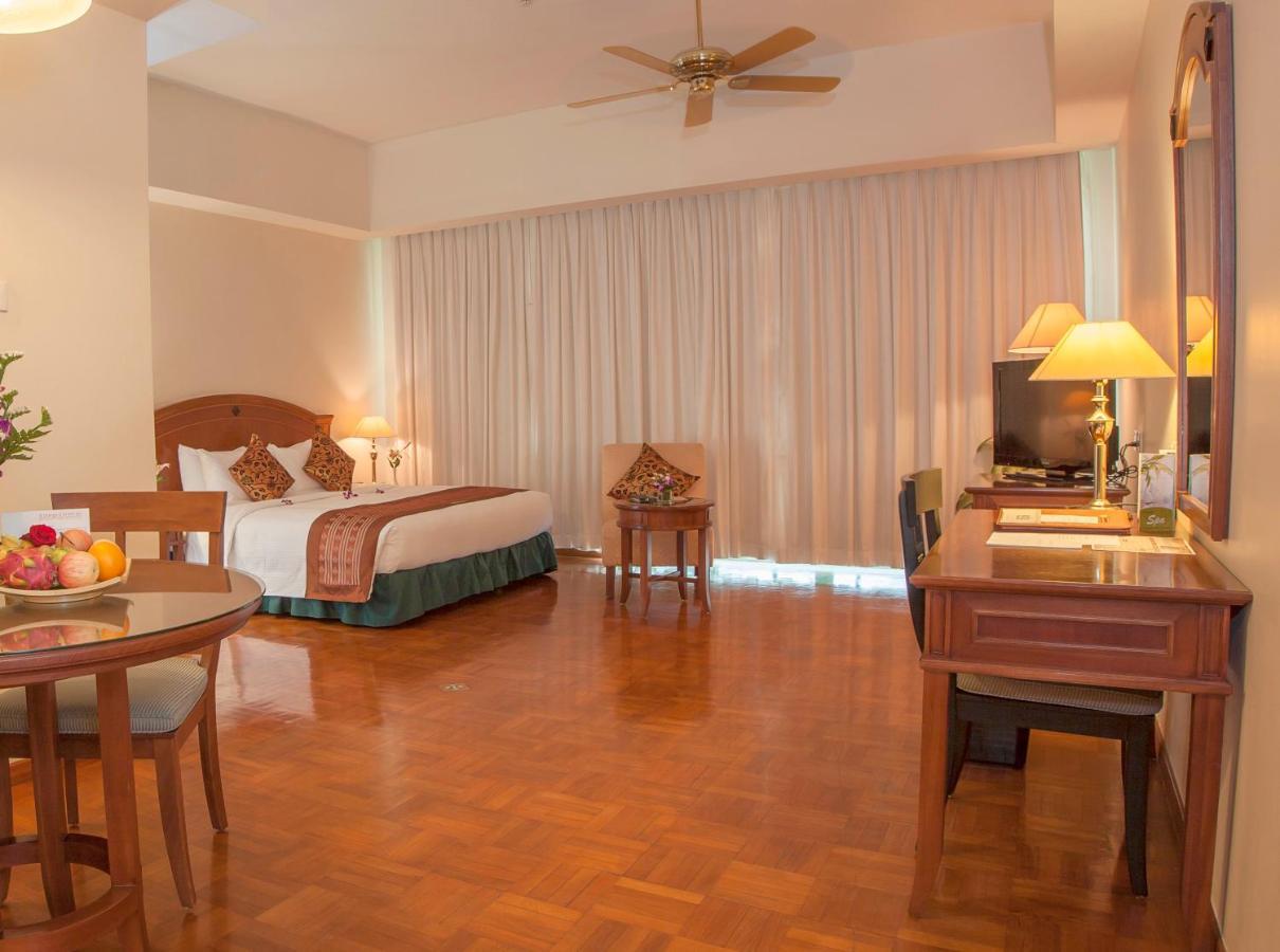 Himawari Hotel Apartments Phnom Penh Eksteriør billede