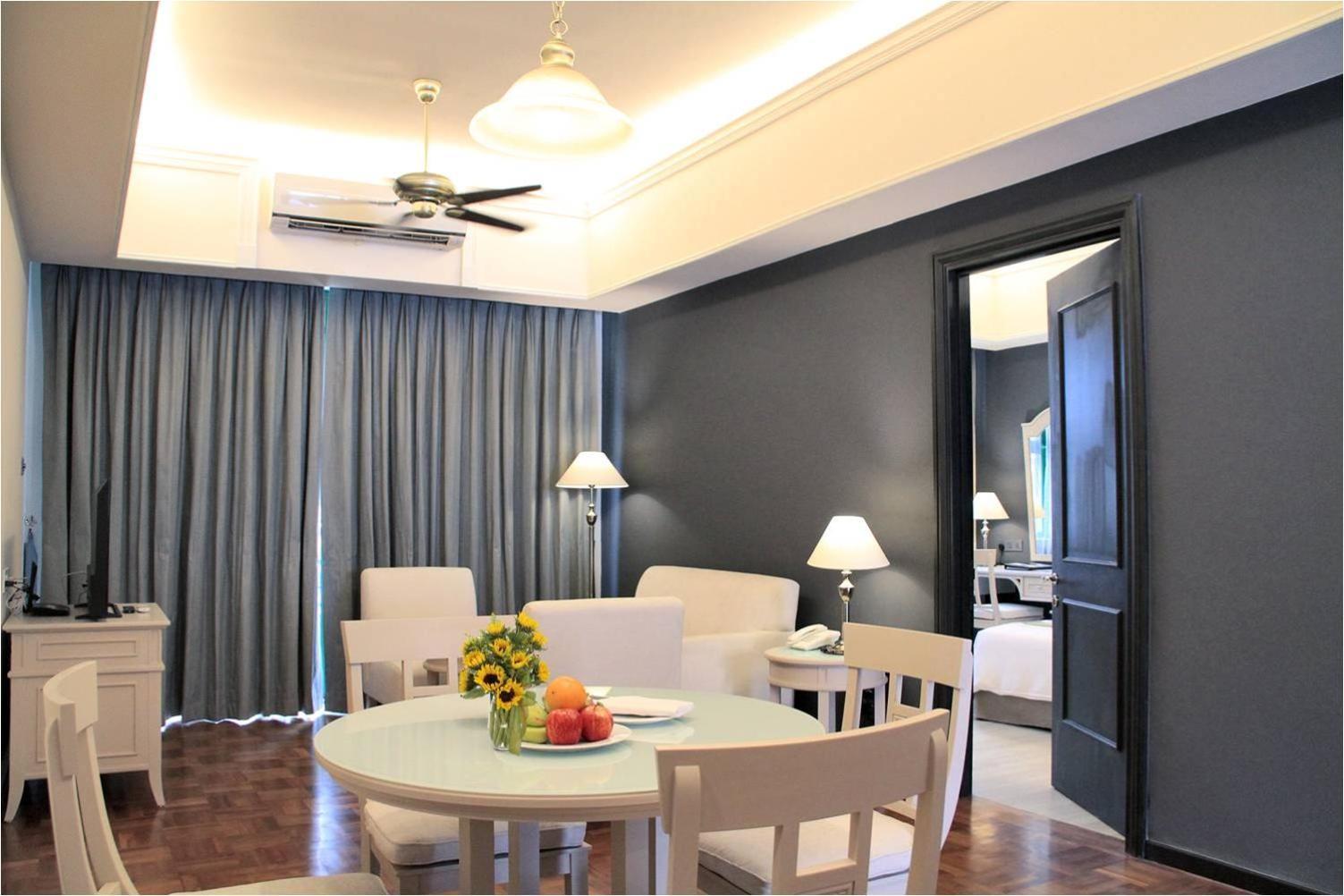 Himawari Hotel Apartments Phnom Penh Eksteriør billede